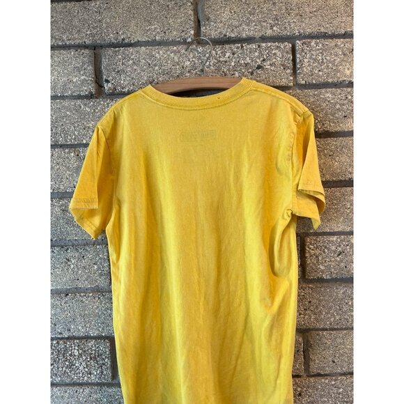 Sesame Street Mighty Fine Yellow T-Shirt Featuring Iconic Characters Short-Sleev - Picture 8 of 8